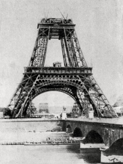 Eiffeltornet under uppbyggnad, Paris, c1888 av Unbekannt