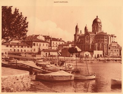 Hamnen och kyrkan, Saint Raphael, 1930. av Unbekannt