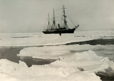The Nimrod Pushing Her Way Through More Open Pack, c1908, 1909 av Unbekannt