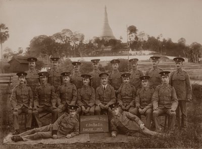 Quartermasters Staff of the 1st Royal Munster Fusiliers, Rangoon, Burma, 1913 av Unbekannt