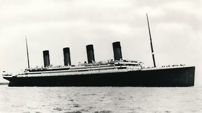 RMS Titanic lämnar Southampton, 10 april 1912. av Unbekannt