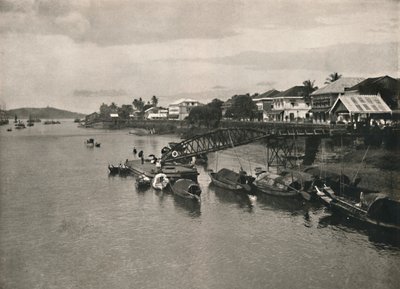 The River Bank and Strand Road, Moulmein, 1900. av Unbekannt