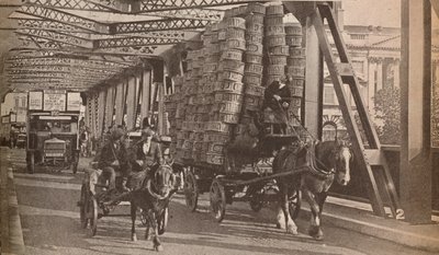 Den tillfälliga bron, c1925, 1935 av Unbekannt