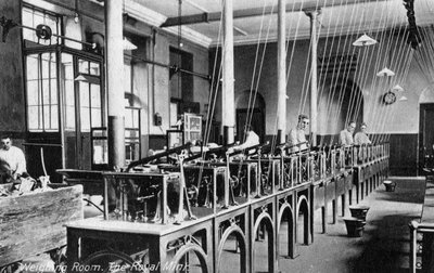 Vägningsrummet, Royal Mint, Tower Hill, London, 1900-talet av Unbekannt
