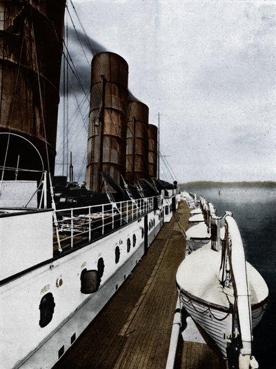 Båtdäcket på Lusitania, visar livbåtar, 1915 av Unbekannt