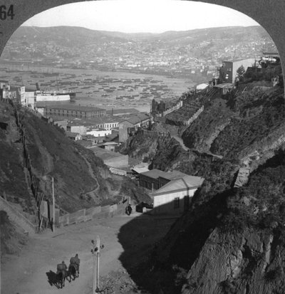 Hamnen och staden Valparaiso, Chile, ca 1900-talet av Unbekannt