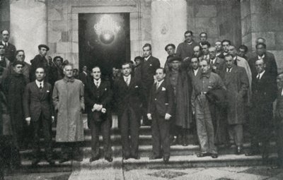 Chefen för den baskiska regeringen (eller legendariska) Jose Antonio Aguirre och medlemmar av regeringen, Barcelona. Jubert Figueras privata stiftelse. av Unbekannt