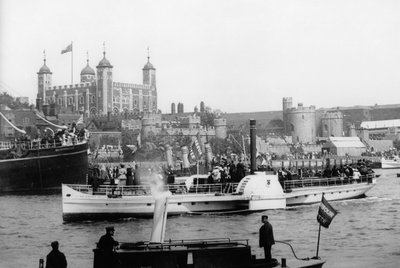 Öppnandet av Tower Bridge, London, 1894 av Unbekannt