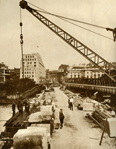 Ombyggnaden av Waterloo Bridge, London, 1934, 1935. av Unbekannt