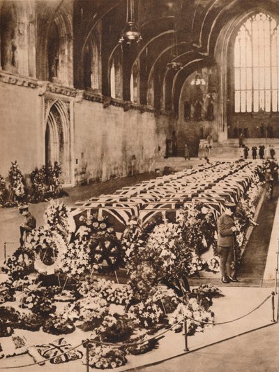 Offren för R101-luftskeppskatastrofen som ligger i staten i Westminster Hall, London, 1930 1935 av Unbekannt
