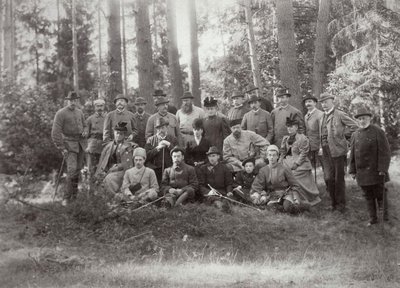 Tsar Alexander III med familj och vänner på jakt i Bialowieza-skogen, Ryssland, 1894 av Unbekannt