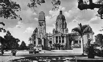 Krigsminnesmärke och stadshus, Durban, Sydafrika av Unbekannt