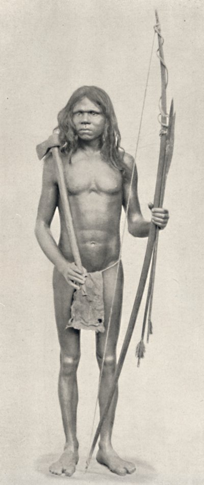 Wedda med båge, pilar och yxa, 1926 av Unbekannt