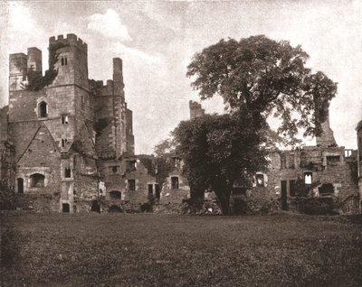 Wingfield Manor, nära Alfreton, Derbyshire, 1894. av Unbekannt