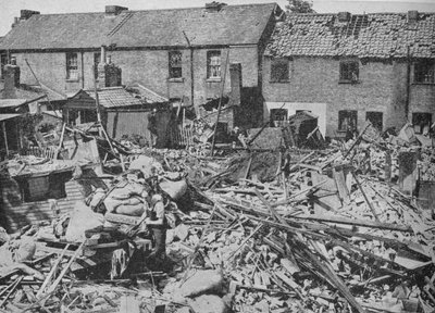 Bombplanernas arbete och deras förstörelse, 1940, 1940 av Unbekannt