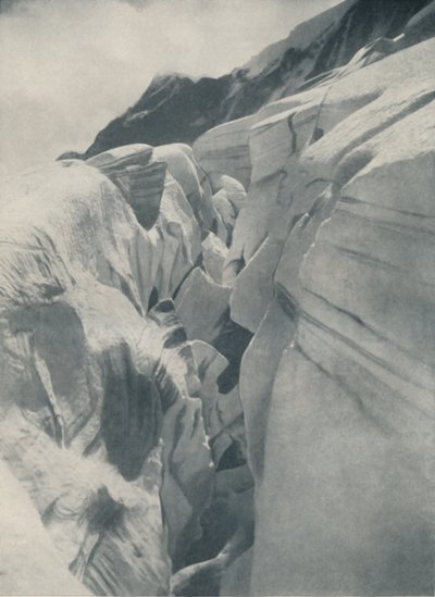Gäspande spricka av Bergli ovanför Grindelwald, c1935 av Unbekannt