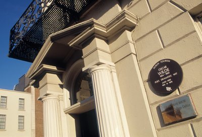 Ingången till Oscar Wilde House Museum vid Number One Merrion Square av Unbekannt Unbekannt