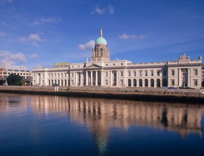 Utsikt över Custom House av Unbekannt Unbekannt