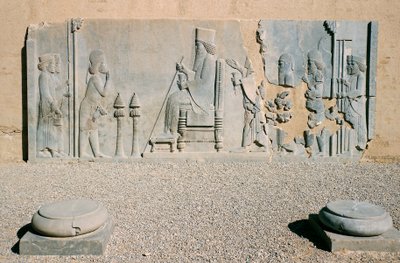 Basrelief av Darius den stores Nowruzpublik, Treasury, Persepolis (Unescos världsarvslista av Benjamin Baud