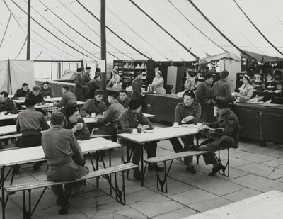 Matsaltält, Weybourne Summer Camp, april 1954 (s/v foto) av Unbekannt