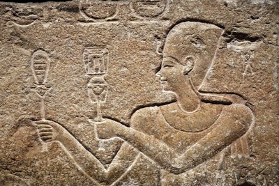 Caesarion ger offer till Horus och Isis, detalj, mitten av 1:a århundradet f.Kr av Unbekannter Künstler