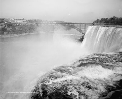 Clifton Hotel och American Falls, Niagara av Unbekannter Künstler