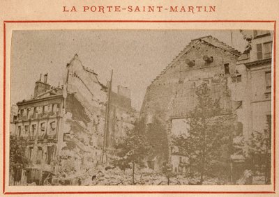 Commune de Paris (1871): utsikt över Porte Saint Martin i Paris förstörd i maj 1871. Fotografi av Pierre Pepetit. Tryck på kartong, Dim. 9x5,4 cm av Unbekannt