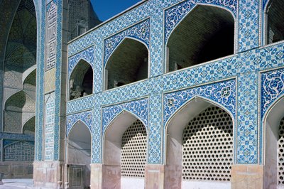 Innergårdsarcade (riwaq) och västra välvd ingång (iwan) c.1121-2 (foto) av Unbekannt