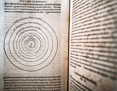 Über die Umlaufbahnen der Himmelskörper von 