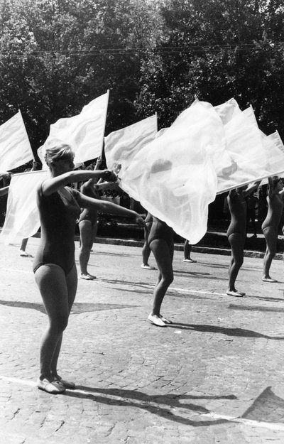 Gymnastparader i Bukarest. av Unbekannt