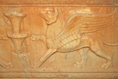 Libyen, mytisk odjursristningsdetalj på Attic Sarcophagus (2:a århundradet e.Kr.) av Unbekannt