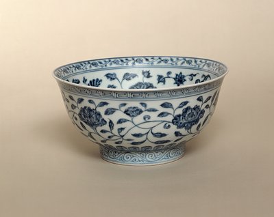 Ming blå och vit skål, Hsuan-te märke (1426-35) av Unbekannt