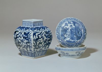 Ming blå och vit fyrkantig balusterburk och rund låda, Chia Ching period (1522-66) av Unbekannt