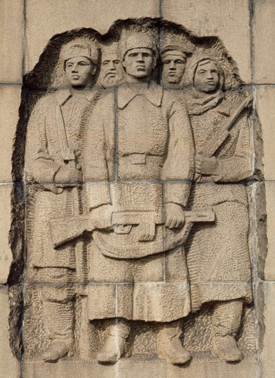 Monument till det ryska folkets motstånd under 900 dagars tysk belägring av staden Leningrad, Pskarevski-kyrkogården, lättnad, St Petersburg, Ryssland, 1900-talet av Benjamin Baud