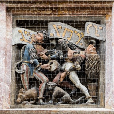 Morris dansare, relief på Goldenes Dachl oriel, Innsbruck, Tyrolen, Österrike, Europa (foto) av Unbekannter Künstler