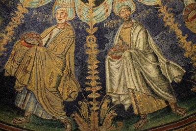 Mosaik av taket i Baptistery of Neon. Detalj av processionen av de tolv apostlarna som fortsätter runt mittmosaiken i två riktningar, som slutar med att Sankt Peter möter Sankt Paulus. 500-talet, Ravenna, Italien. Registrerad som UNESCO World Heri av Unbekannt