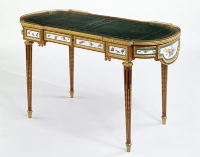 Porslinsmonterat skrivbord daterat 1778 tillverkat för den ryska kejsarinnan Maria Feodorovna av Martin Carlin av Unbekannt