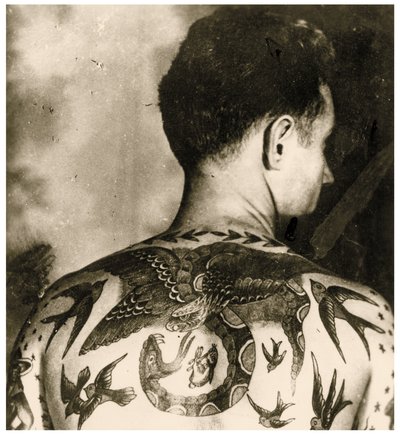 Porträtt av Tom Stephen, tatuerad av Bert Grimm, ca 1942 (foto) av Unbekannter Künstler