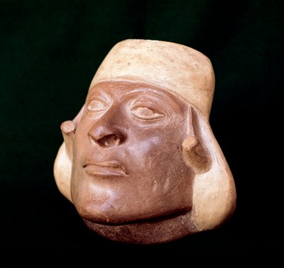 Pre-columbiansk konst, mochica civilisation: terrakottavas som representerar en mans huvud - 200 BC-700 AD - Lima, National Museum of Anthropology and Archaeology, Peru - Förcolumbiansk konst, Moche civilisation av Unbekannt
