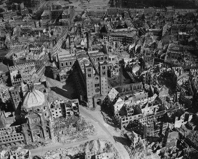 Andra världskriget (1939-1945) - Andra världskriget (WWII eller WW2): Würzburg (Tyskland) 11 april av Unbekannt