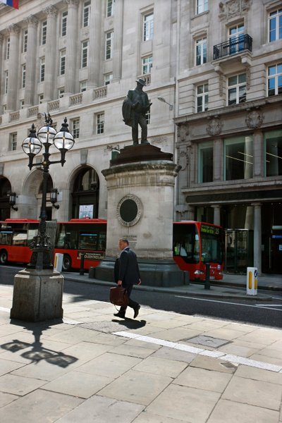 Staty av James Henry Greathead, London (foto) av Unbekannt