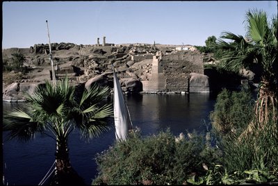 Utsikt över Elephantine Island (foto) av Unbekannt