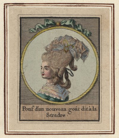 Kvinna i en ny typ av puff som kallas Stradre. Puff med en ny smak kallad Stradre. Handkolorerat kopparstick av okänd konstnär från ett album med moderiktiga frisyrer från 1783, Suite des Coeffures a la Mode en 1783, Enauts et Rapilly, Pari av Unbekannter Künstler