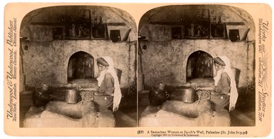 En samaritansk kvinna vid Jacobs Well, Palestina, 1900. av Underwood and Underwood