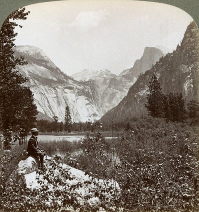 North Dome, Half Dome and Clouds Rest, Yosemite Valley, Kalifornien, USA, 1902 av Underwood and Underwood