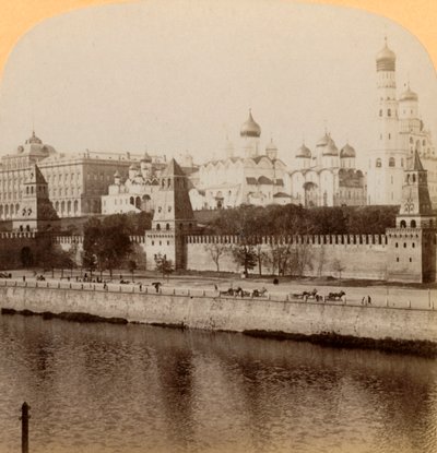 Kreml, Moskva, Ryssland - Där ligger våra gamla tsarer och sover, 1898. av Underwood and Underwood