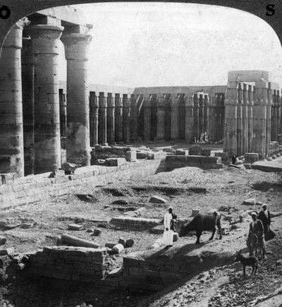 Luxortemplet, Thebe, Egypten, c1900. av Underwood and Underwood