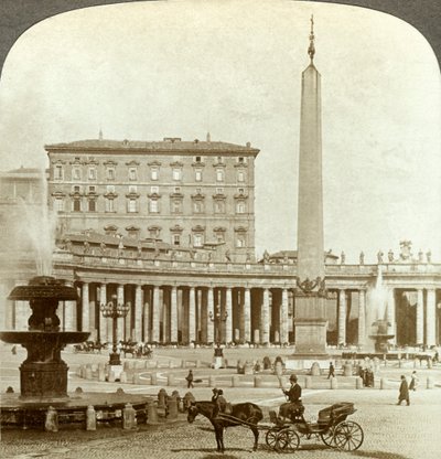 Vatikanpalatset från St Peters Square, Rom, Italien. av Underwood and Underwood