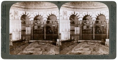 Den heliga klippan, där Temple Alter stod, Mount Moriah, Jerusalem, Palestina, 1900. av Underwood and Underwood