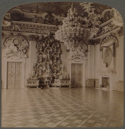 Throne Room, Kungliga palatset, Berlin, med tallrikladdade skänk och kungliga dekorationer, Tyskland, 1903 av Underwood and Underwood